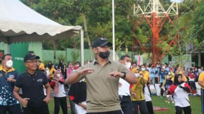 Peringati HUT ke-13 Yonarmed 18/Komposit Adakan Jalan Santai